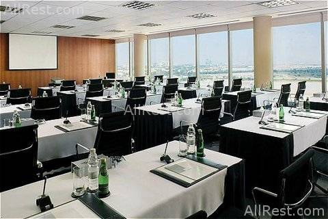 Jumeirah Emirates Towers Hotel 41